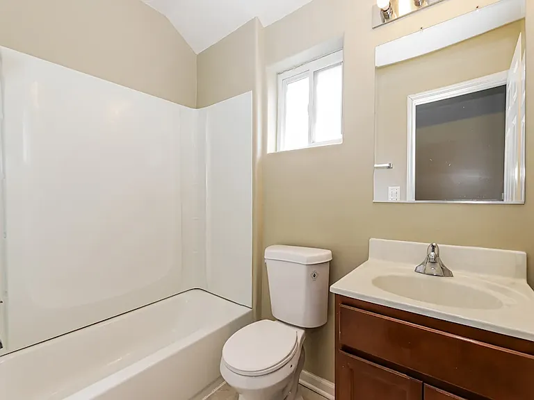 1214 E Galena Blvd — Photo 3