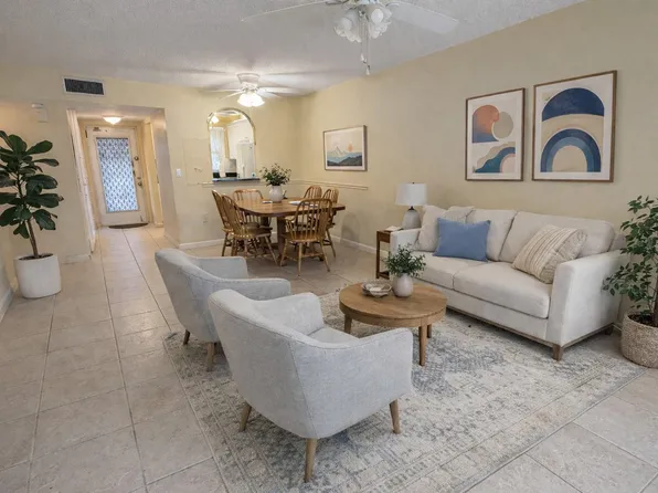 9261 Sunrise Lakes Boulevard #212, Sunrise, FL 33322