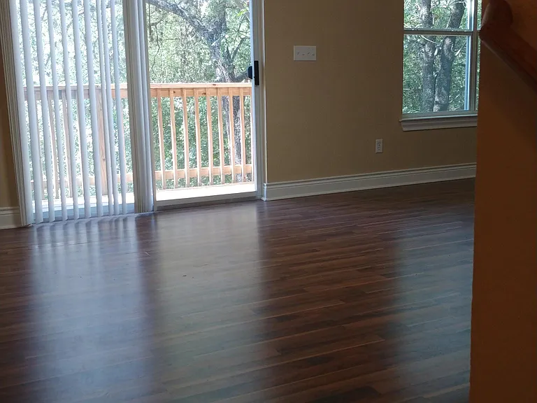 607 Creek Dr — Photo 16