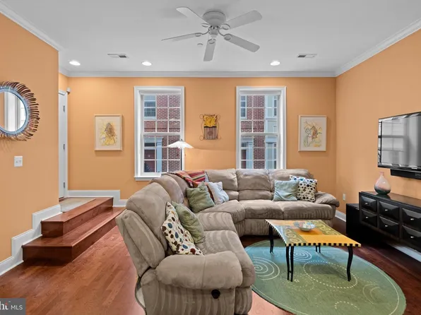 304 Captains Way, Philadelphia, PA 19146