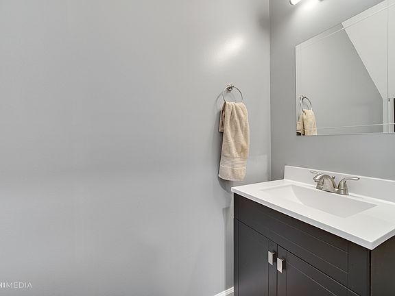 5th image of 1430 Fairway Dr #1430