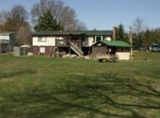 2780 Steeple Hill Rd, White Lake, MI 48383