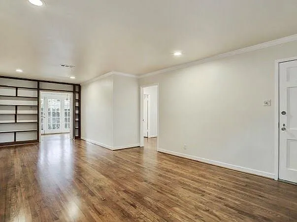 1652 Vassar St — Photo 7