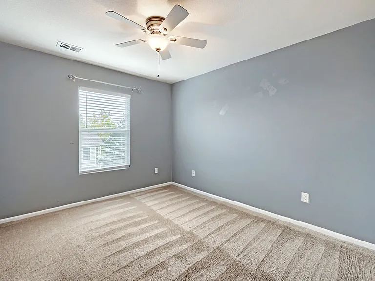 5744 Raleigh Cir — Photo 13