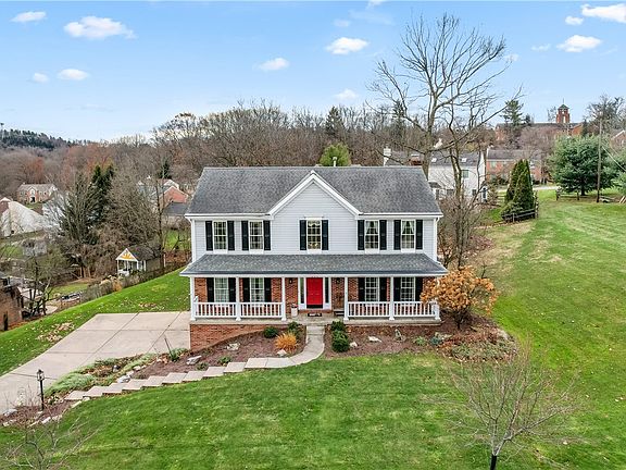 3rd image of 144 Stonewood Dr