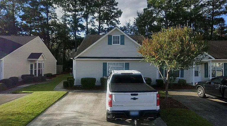 4404 Jasmine Cove Way — Photo 1