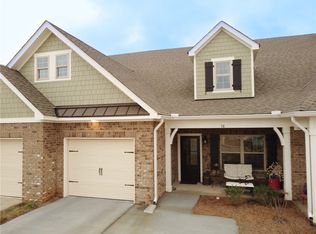 38 Merlin St, Opelika, AL 36801