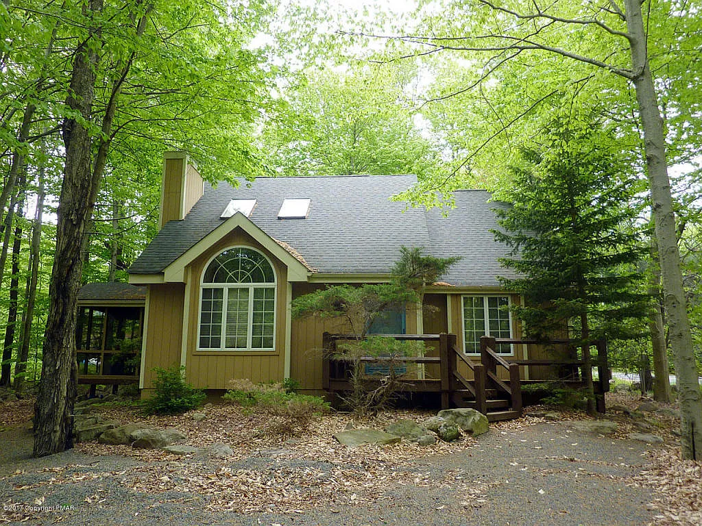 227 Sweet Briar Rd photo 1