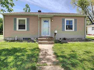 3905 26th St, Moline, IL 61265