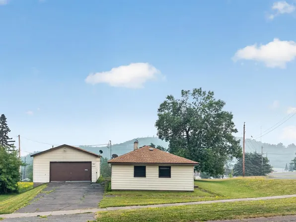 16 Carter Ln, Silver Bay, MN 55614