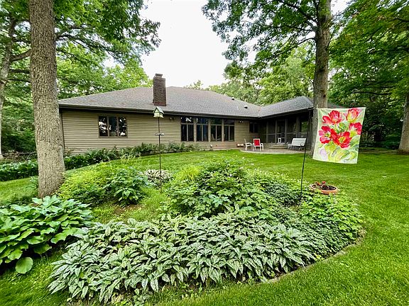 5th image of 3301 W Forest Ln