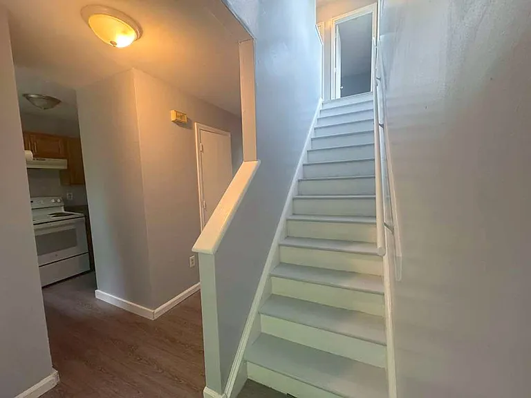 258 Fairmont Ave — Photo 17