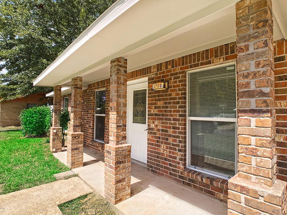 1700 Kingfisher Dr, Gautier, MS 39553 Zillow