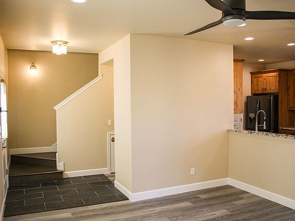 5th image of 237 Willow Way
