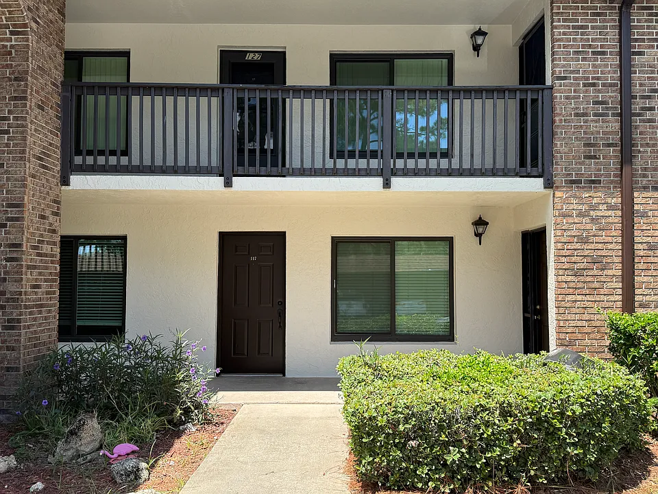 1515 Huntington Ln #117