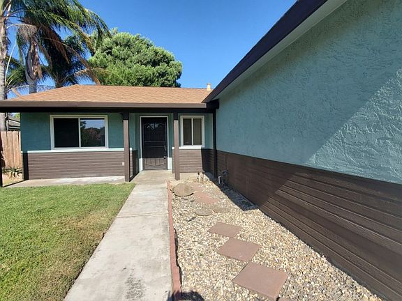 3rd image of 2038 Redwood Ave