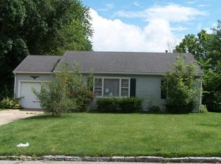412 E Porter St, Marshall, MO 65340