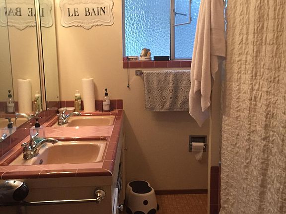 4th image of 10043 NE 23rd St
