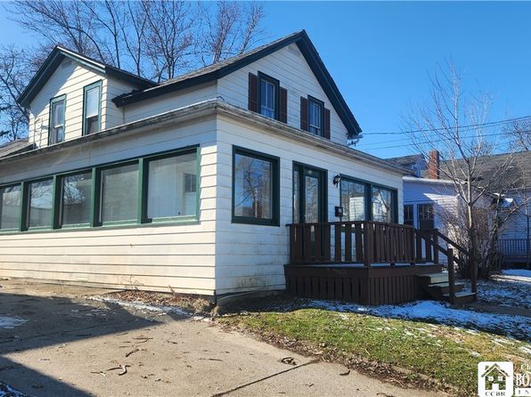 35 W 6th St, Dunkirk, NY 14048