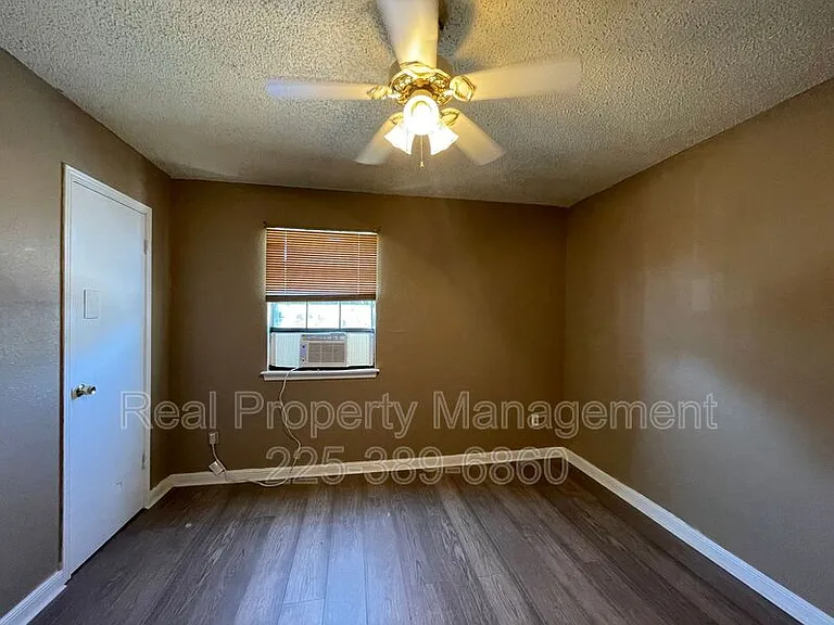 750 Hospital Rd #Q-3 — Photo 11