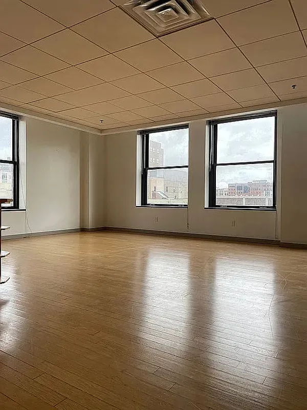 1 bed, 1.0 bath, 1066 sqft, $1,690 — Photo 1