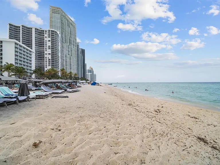 16699 Collins Ave #3009 — Photo 17