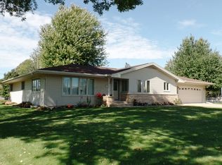 303 Weyrauch Rd, Iowa Falls, IA 50126