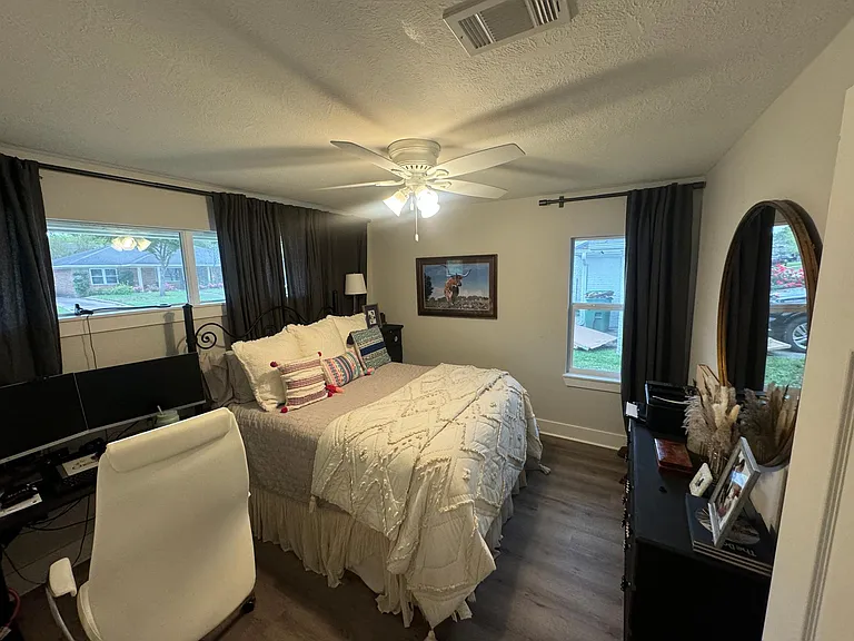 6419 Cindy Ln — Photo 3