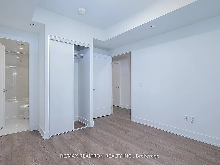 8 Cedarland Dr #826 — Photo 13