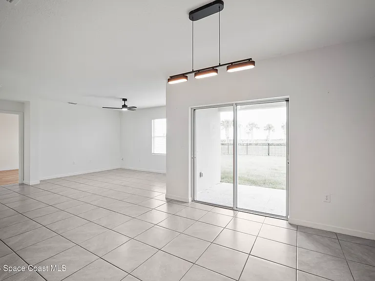 1065 Dugan Cir SE — Photo 15