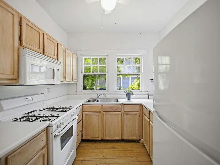 1704 N Pennsylvania St #B — Photo 23