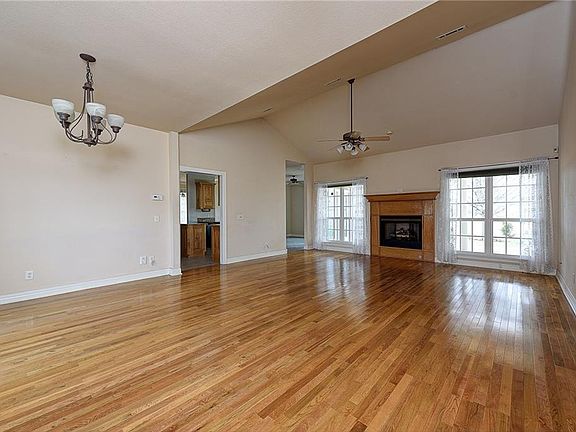 5th image of 11280 Club House Pkwy