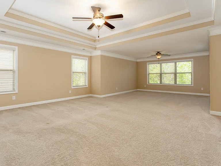 930 Hampton Oaks Dr — Photo 15