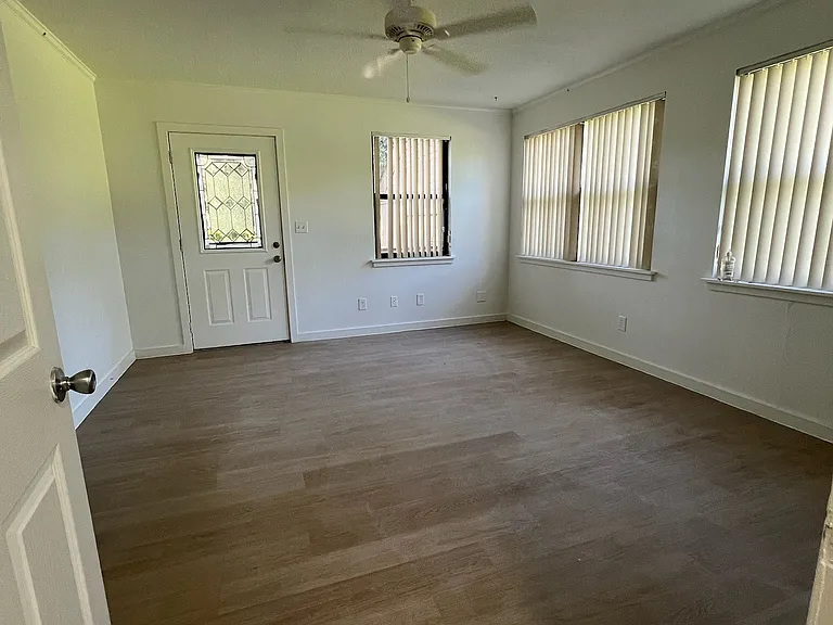 10520 County Road 13 N — Photo 13