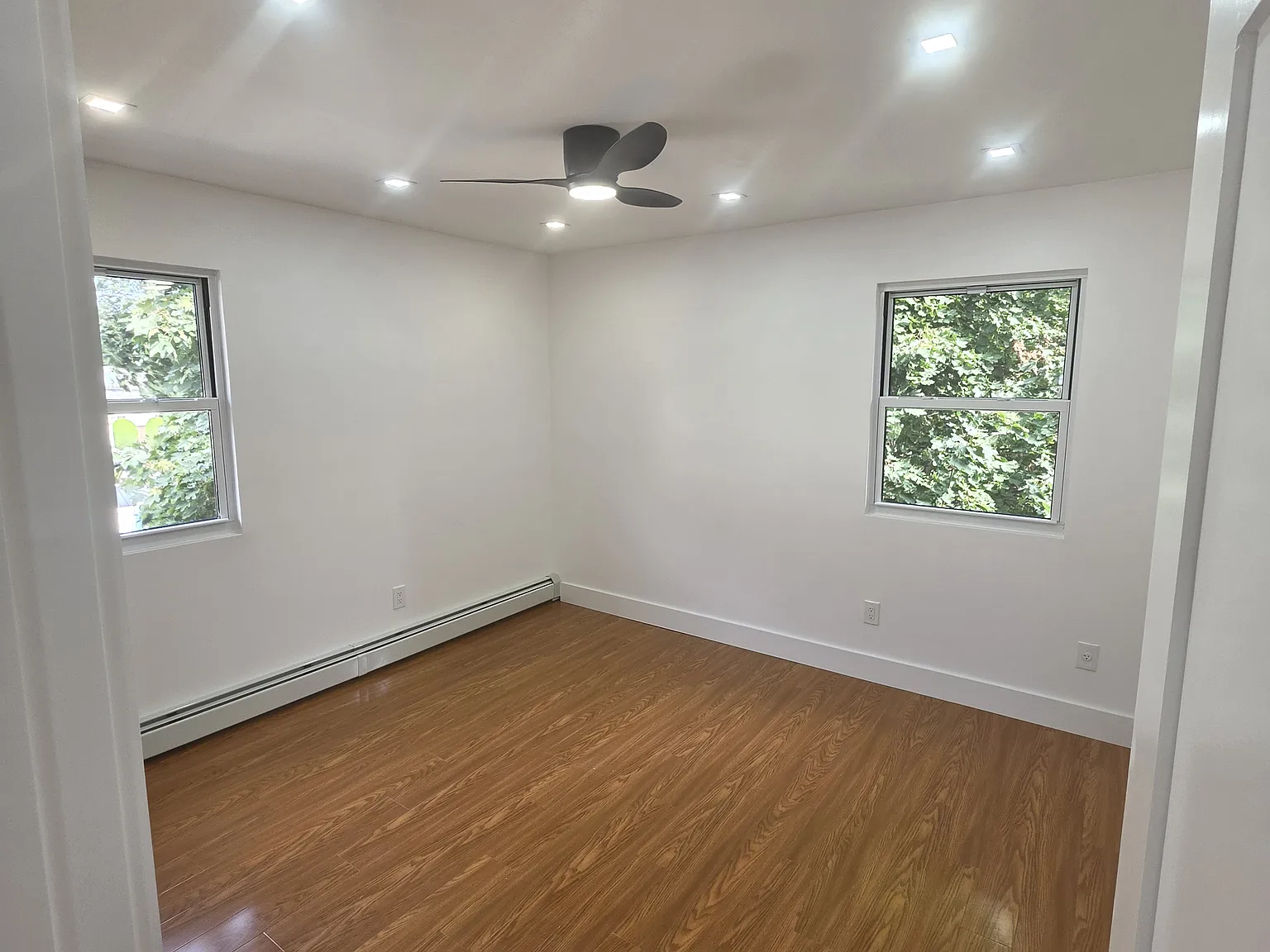 220th Pl — Photo 4