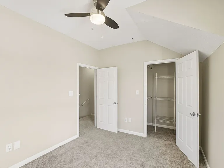 Latitude 30 Apartments — Photo 16