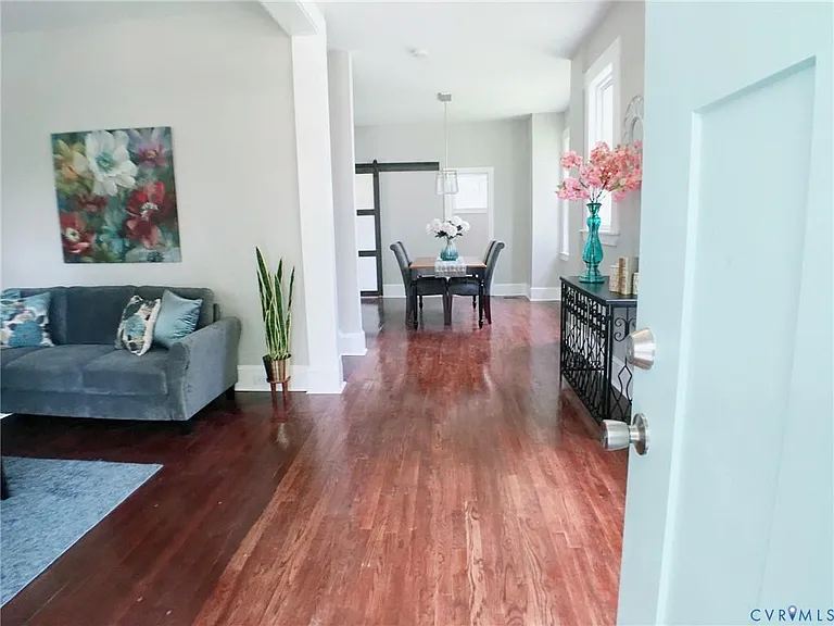 3015 4th Ave — Photo 3