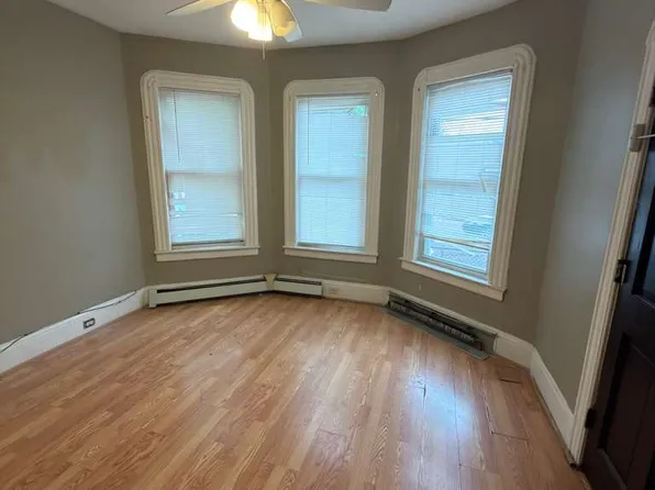 21 Piercy St, Paterson, NJ