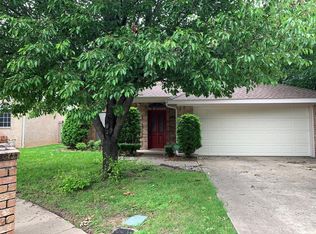 600 Park Place Ct, Irving, TX 75061