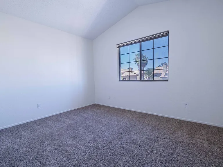 1143 Adelman Dr — Photo 18