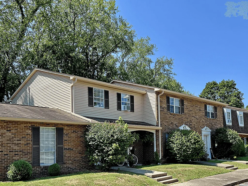 Woodland Heights — Photo 2