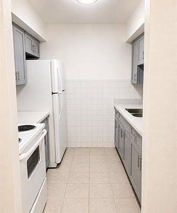 5th image of 115 W Esplanade Ave APT 7