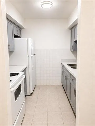 115 W Esplanade Ave #12 — Photo 5