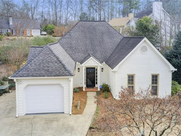 620 Oakledge Dr NW, Marietta, GA 30060
