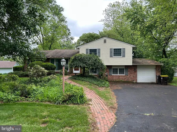 1541 Moyer Rd, Hatfield, PA 19440