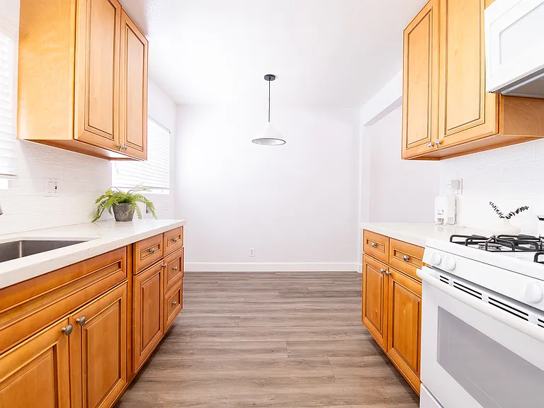 11410 Cedar Ave #A — Photo 5