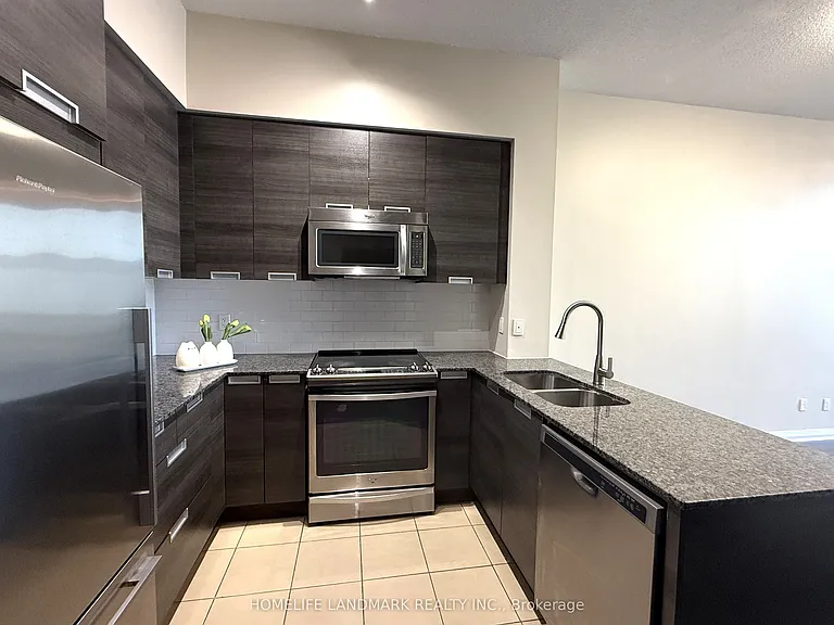 55 Eglinton Ave W #109 — Photo 14