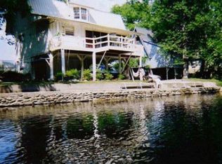 8182 Cedar Creek Rd, Townsend, TN 37882