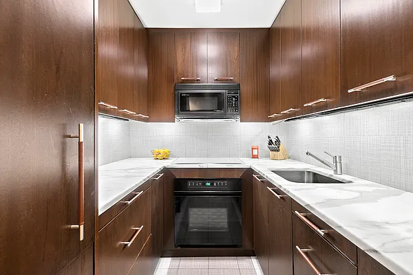 Sold by Compass | media 6