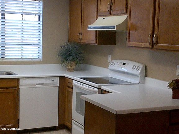 Light and Bright Kitchen